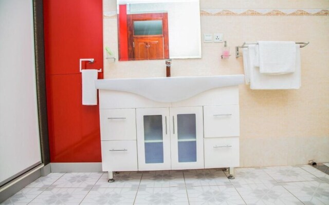 Zircon Hotel Gh