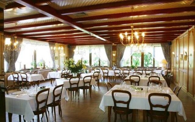 Hôtel-Restaurant A l'Aigle