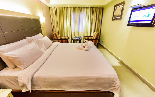Hotel Swosti Grand