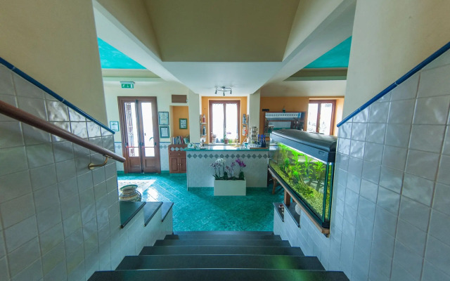 Petit Hotel