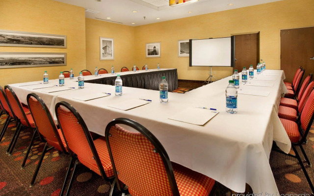 Holiday Inn Express Hotel & Suites Chattanooga Downtown by IHG