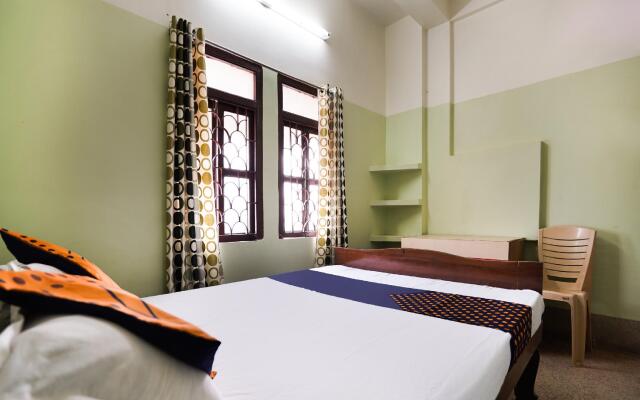 SPOT ON 61885 Nandan Lodge