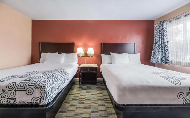 Rodeway Inn Modesto near Downtown