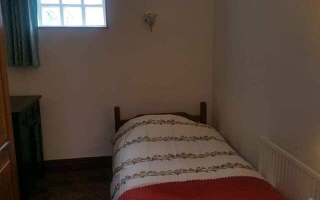 Cosy, Self-contained 1-bedroom Flat Near Nantwich