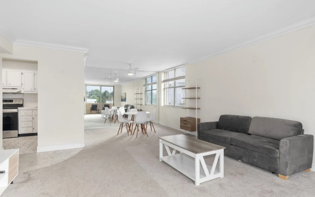 Bay Harbor Sunset Apt 3C