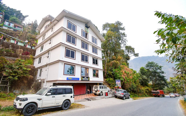 Fabhotel Rikhila'S Regency