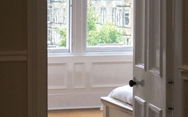 Silver Lining - Spottiswoode Apartment