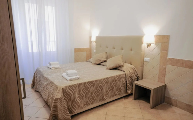 Hotel Alex Square