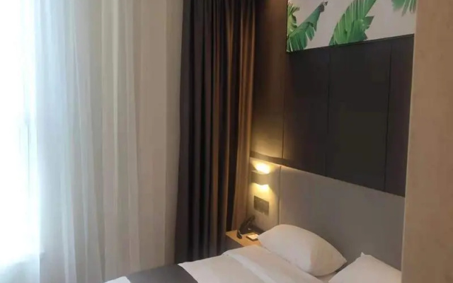 UP AND IN Hotel Tianjin Dongli District Konggang Huaming Town