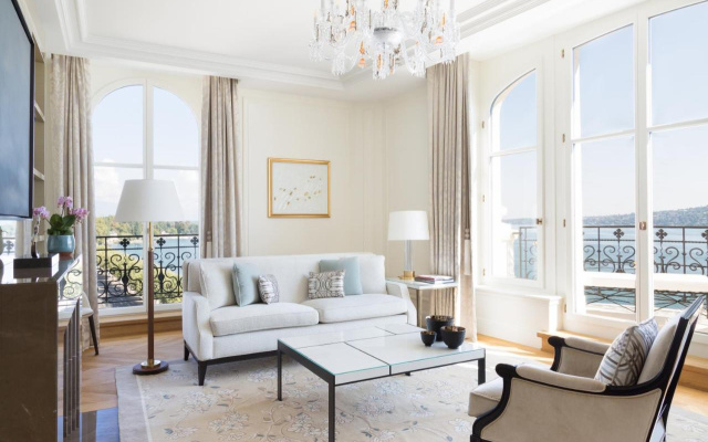 The Woodward, Auberge Collection