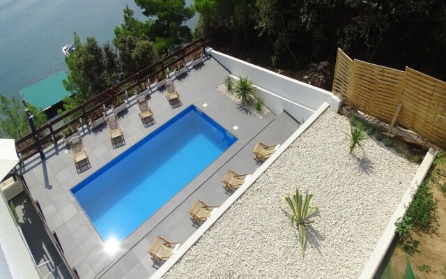 Villa am Meer für 12 Personen mit Pool