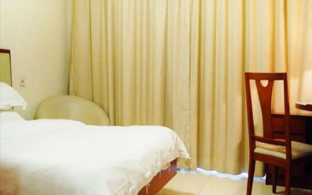 eStay Residence - Guangzhou Peace World Plaza