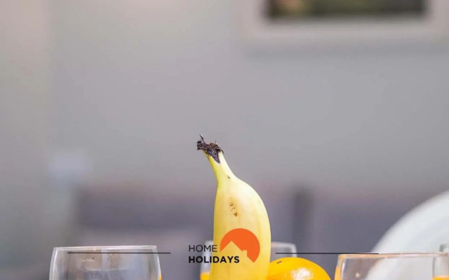 #098 Guest Antonieta Studio with Ocean and OldTown View