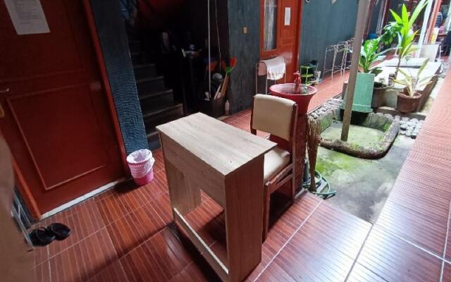 OYO 91341 D'phoenix Anggrek Syariah Residence