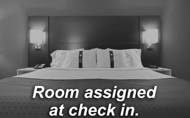 Holiday Inn Exp Winston Salem by IHG