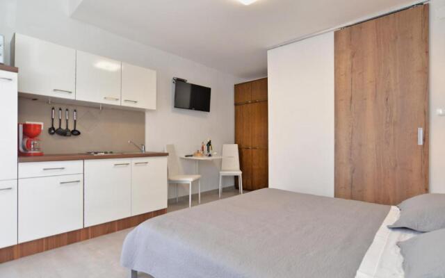 Apartment Mirella 1745