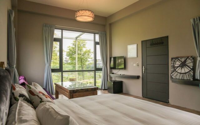 Taoyuan B&B