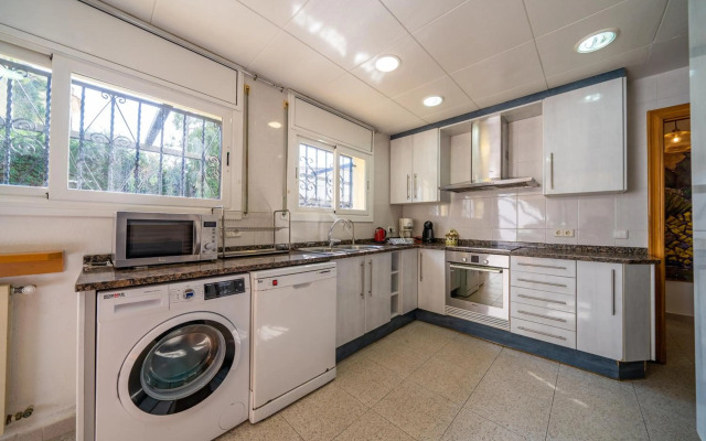 Villa Lux Gallery AC