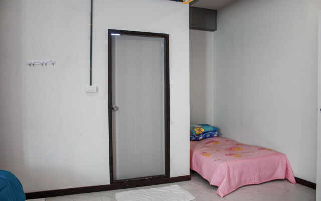 Sea Sun House At Cha Am