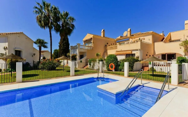 18C Las Palmas, Oasis