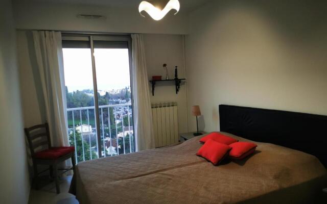 Superbe 3P 57M2 Antibes Parking Privé