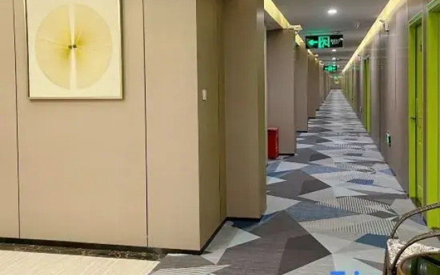 Manyi Light Luxury Hotel