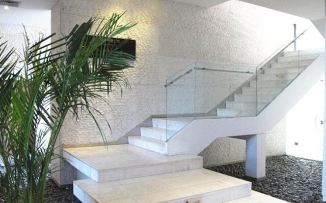 Kameier Holiday Lanwan Hotel