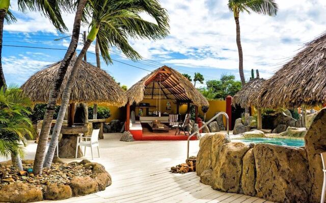 Sea Breeze Ocean Studio 1 at Mangel Halto Beach