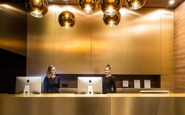 Ambasador Hotel