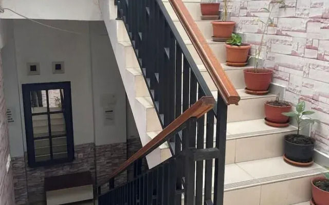 99 Guest House
