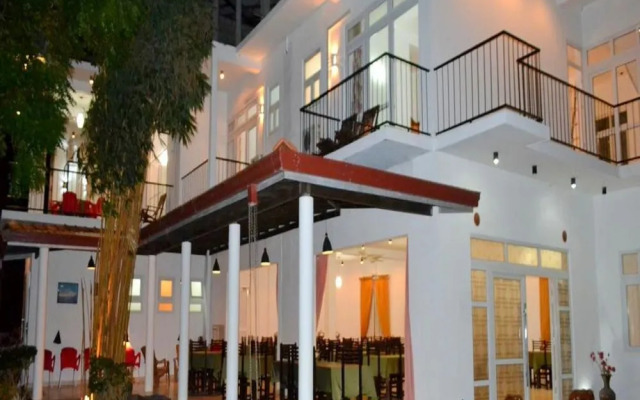 Vista Rooms Aluthgoda Road