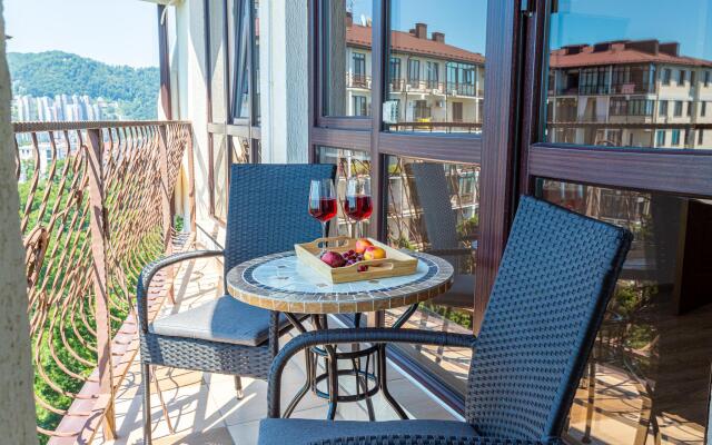 Двухкомнатная квартира с балконом и видом на море Романовский Lamare