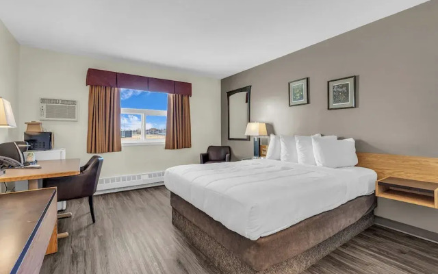 Woodland Inn Meadow Lake