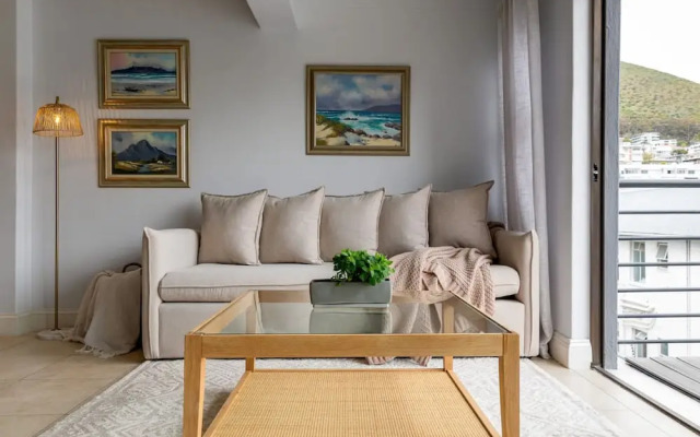 Cozy Corner Apartment