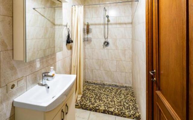 13 Franka Apartment 2