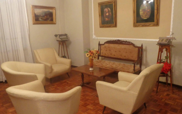 Hostal Colonial