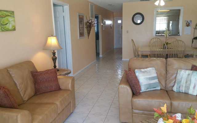 Seabreeze Condominiums