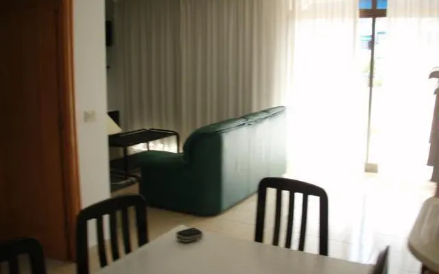 Apartamentos Marineu Voramar