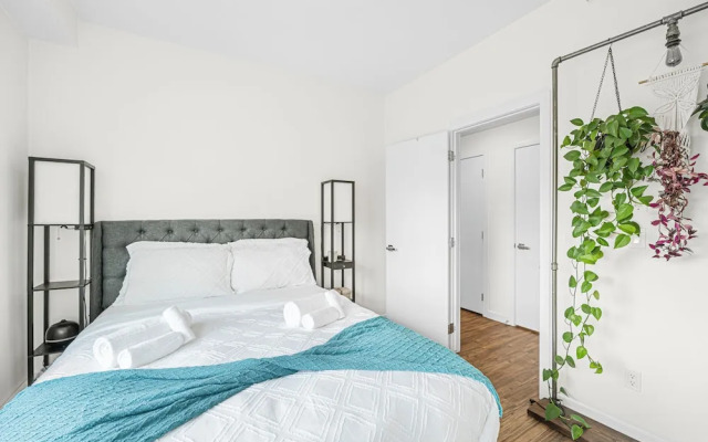 The Iris DT Condo with AC in Mission