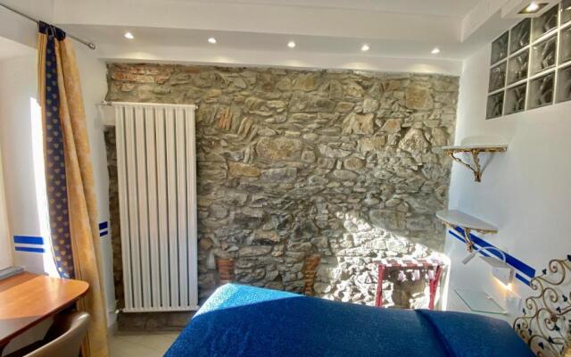 Giovanni Rooms Manarola
