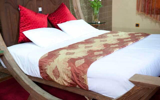 Ferdowsi International Grand Hotel
