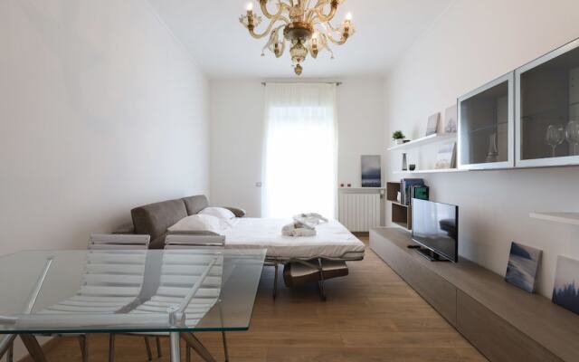 Suitelowcost Sforza