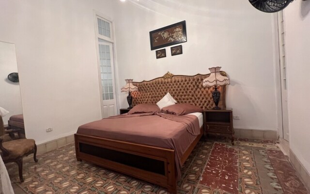 Vapor 156 Boutique Hotel