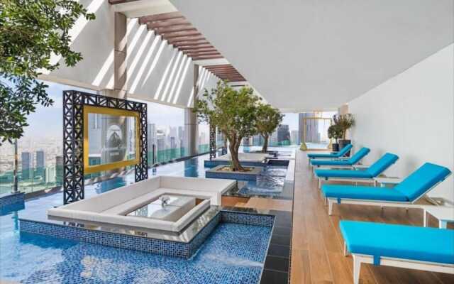 Gorgeous 2 Br in Paramount