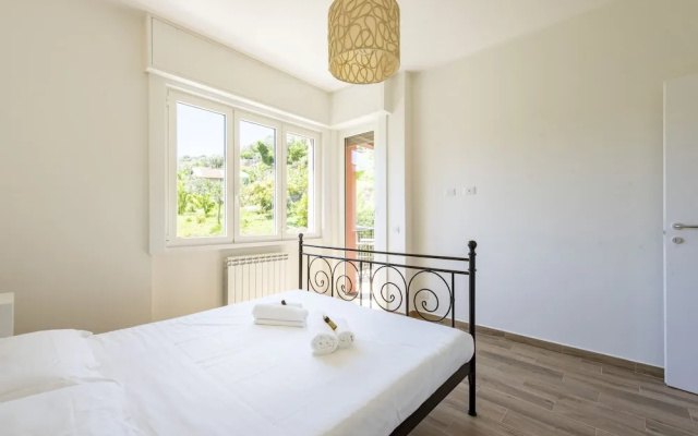 JOIVY Lele Apartment With Swimming Pool