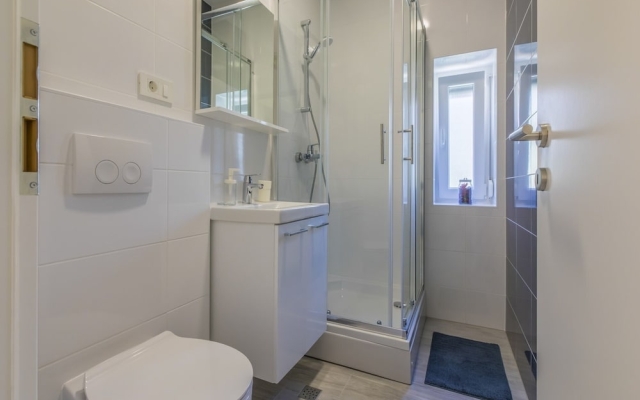 Comfortable Apartment With Pool and Large Covered Terrace