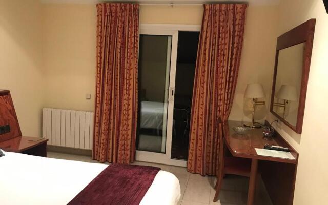 Hotel Suís