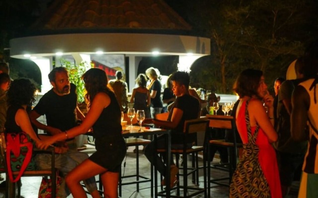 Loman Art House