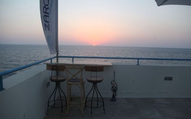 Zarqa Luxury Suites - Couples Only