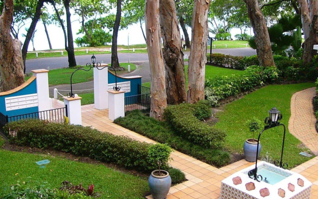 BeachView Apartments at Villa Paradiso
